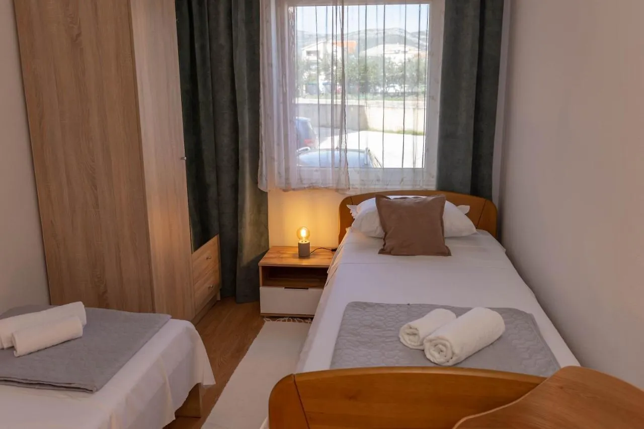 Apartament Vicia Faba Kaštela